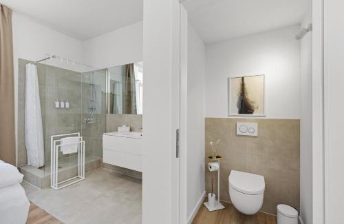 Altstadt-Nord Apartment | Park Avenue Apartments - Dom mit Stil - Küche - Parkplatz - WLAN - 65 Zoll TV - NETFLIX