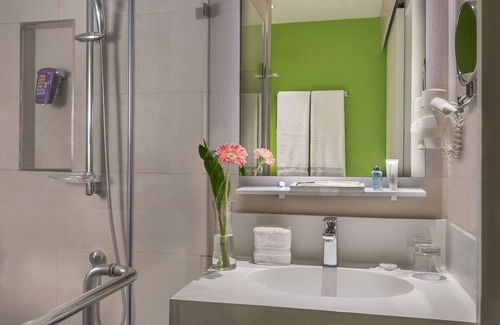 Clark Freeport Hotel | Park Inn By Radisson Clark