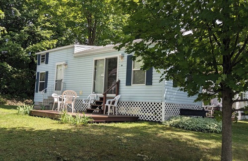 Perry Cottage | Park Model Units for Rent by Silver Lake NY