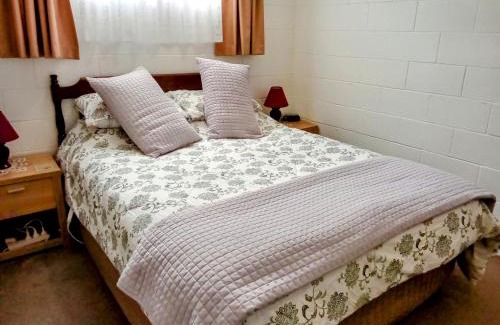 Feilding House | Park View 'Home Away From Home'