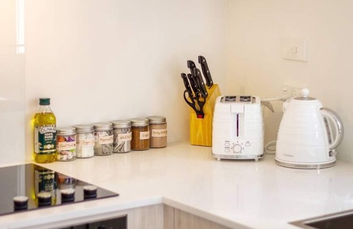 Upper Riccarton House | Park Views 1 Bed 1 Bath w/Carpark & Office Space