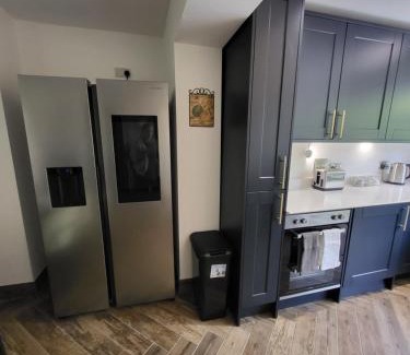 Orpington House | Parkgate Charming Cottage