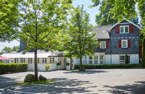 Bredeney Hotel | Parkhaus Hügel