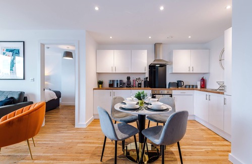 Salford Apartment | Parking|LastMinDeals|5%OFF|2Bed