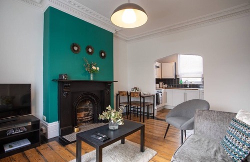 Lincoln House | * Parking * Smart TV * Sleeps up to 7 * Fast Wi-FI