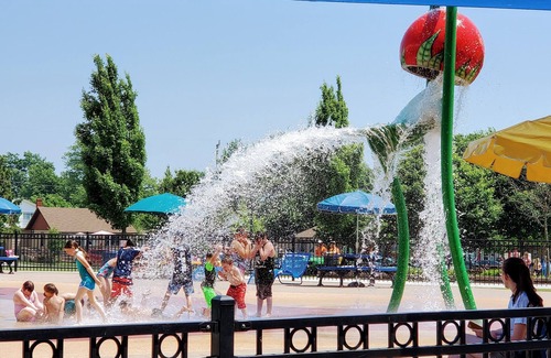 Leamington Apartment | Parkside Flat #5 - Seacliff Beach Suites