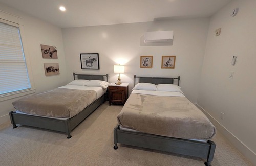 Goshen Bed & Breakfast | Parkway House Goshen Bed & Breakfast-Suite #2 - Boutique Style Family Friendly