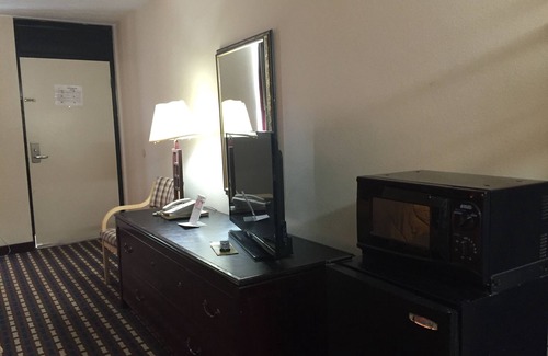 Morristown Hotel | Parkway Inn