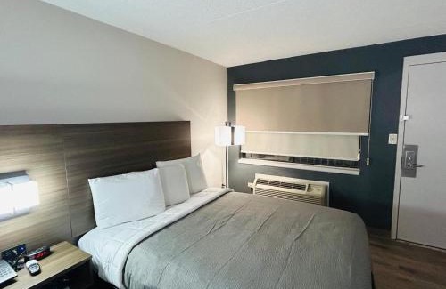 Odessa Hotel | Parkway Inn