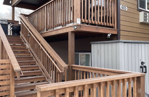 Gardiner Apartment | ParkWay Yellowstone Guest House Apartment #3