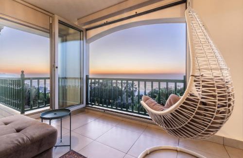 Shaka's Rock Apartment | Paros Paradise - Seaside Oasis with panoramic ocean views