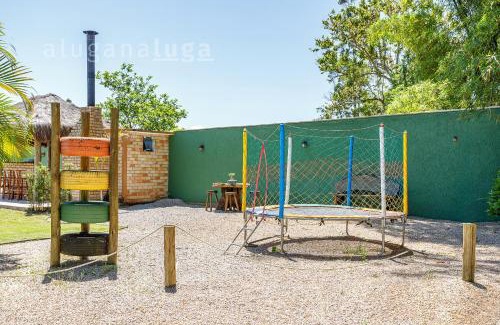 Vargem Pequena House | Parrot Cabin - Heated Pool & Gourmet Area
