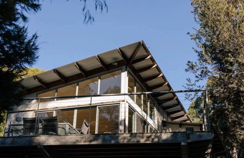 Freycinet House | Parsons Cove Beach House - Uniquely located in Freycinet National Park