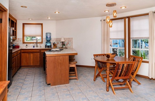 San Pedro Resort | Partial Ocean View Suite at Oceanfront Resort in Belize