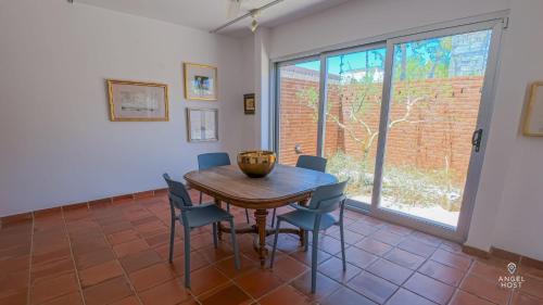 Esterito House | Partial Seaview Terrace Walk to Malecon