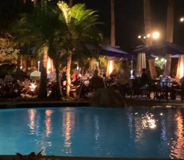 Biggar Villa | PASEO 3 bdrm 3 bath near MN Twins training