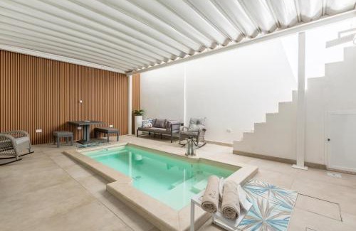 Squinzano Villa | Pasitea Luxury Suite by BarbarHouse