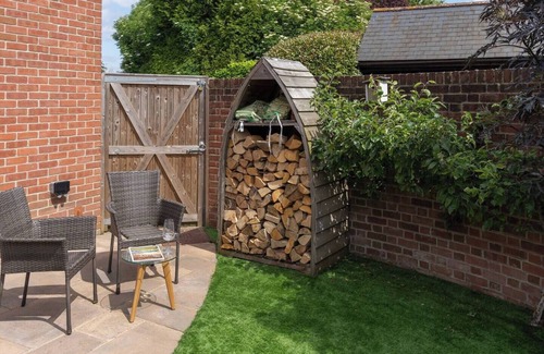 Little Kimble House | Pass the Keys | Cute & Cosy Cottage | Chilterns