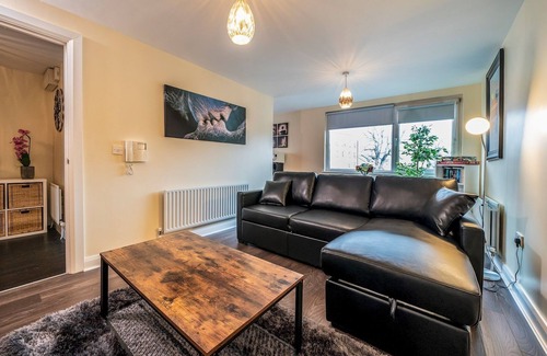 Belfast Apartment | Pass the Keys | 1Bed Flat in Historical Belfast Close to Centre