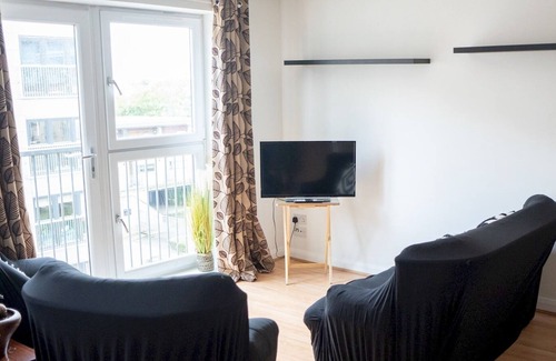 Pollokshields Apartment | Pass the Keys | 2-bedroom Southside Glasgow with Parking