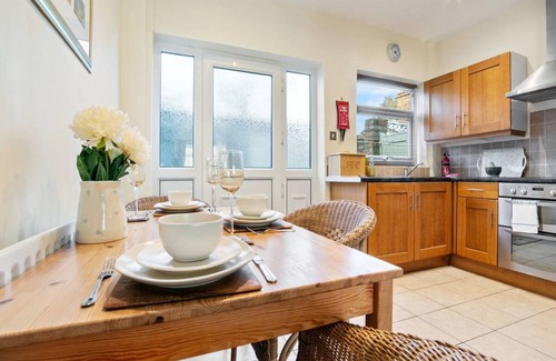 Heworth House | Pass the Keys | 55 Heworth Village · Wonderfully Cosy Family Home in York