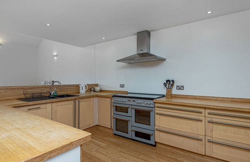 Rhosneigr House | Pass the Keys | Celyn Y Mor Stunning Rhosneigr Family Beach House