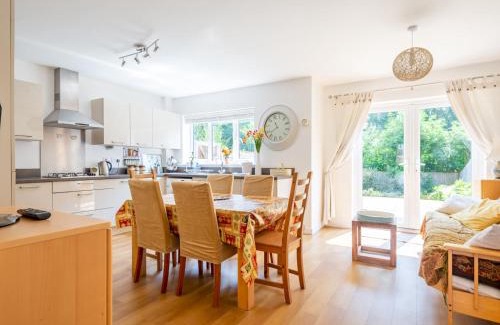 Chilham House | Pass the Keys Cheerful 2-Bedroom house with Private parking