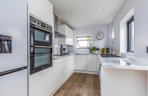 Felpham House | Pass the Keys Delightful 2 Bed House a Stones Throw From Beach