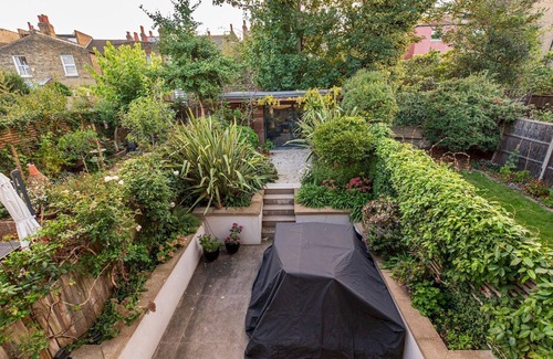 Nightingale House | Pass the Keys | Exclusive Family Home with Garden in Balham London
