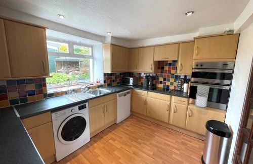 Castle Douglas House | Pass the Keys Spacious 3BR Cottage in Beautiful Rural Setting