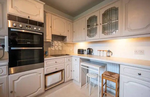 South Camberwell Apartment | Pass the Keys | Spacious 2Bed flat Camberwell London