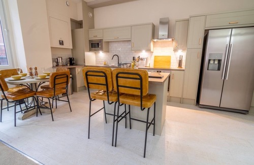 Nottingham City Centre Apartment | Pass the Keys | Super Luxurious 2 bedroom Lace Market Apartment