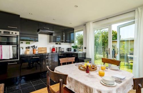 Hartwell House | Pass the Keys The Sculptors Cottage