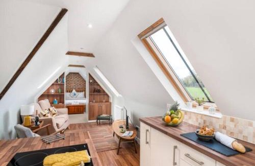 Little Missenden Apartment | Pass the Keys Tranquil Chilterns Farm Hideaway