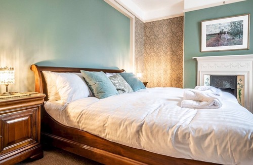 Chagford Apartment | Pass the Keys | Williams Nest Period Dartmoor Apartment in stunning town setting