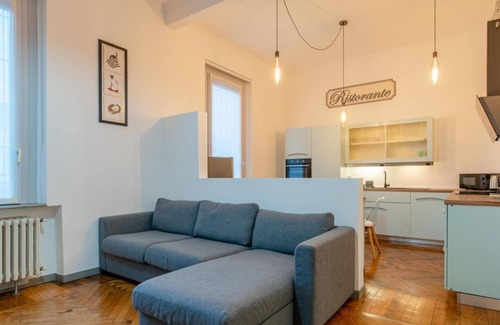 Cit Turin Apartment | [Patio] Ca’ Mesnil, By HappyHosTorino