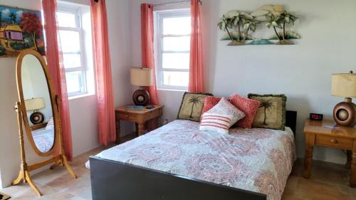 Sandys Apartment | Pauls Oceanview with Amazing Sunsets