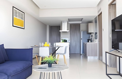 Financial District House | Pavilion 17H by Del Mar