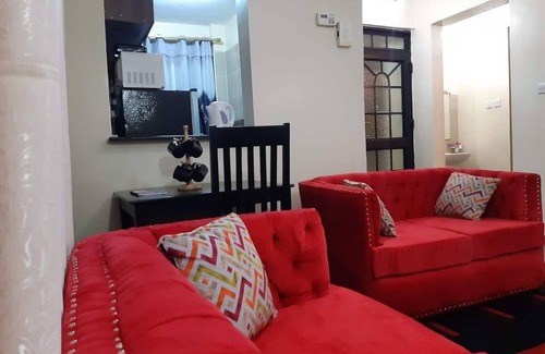 Nairobi House | Pazuri Place - Ruaka 1 bedroom+WiFi+ Lift + Parking
