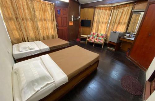 Kampung Semut Api Hotel | PCB BEACH RESORT