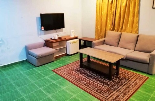 Kampung Semut Api Hotel | PCB Beach Resort