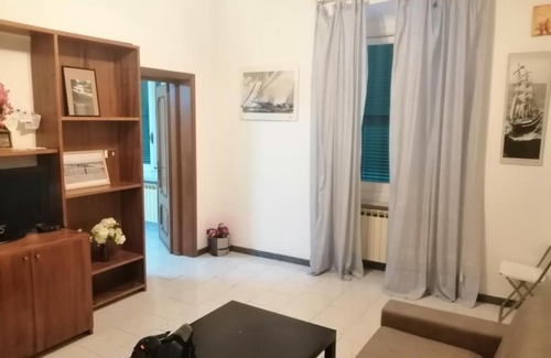 Lagaccio Apartment | PEACE 2 B