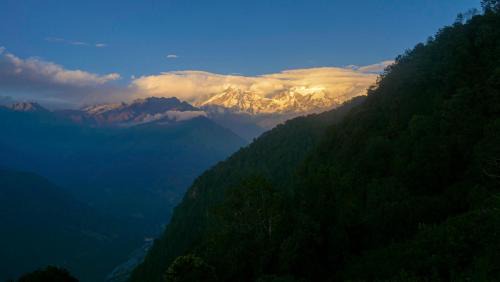 Gandaki Zone Hotel | Peace Hill Resort Lamjung