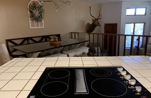 Groveland House | Peaceful 4BR Retreat Near Yosemite/Golf, Game Room & Lake Access