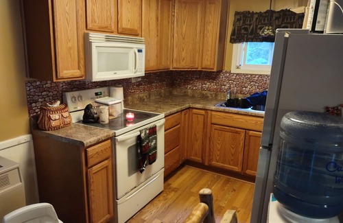 Caroga Lake House | Peaceful Adirondack getaway at camp sassy