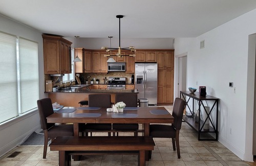 Center Moriches House | Peaceful and bright 4 bedroom getaway house-5 min from the beach!