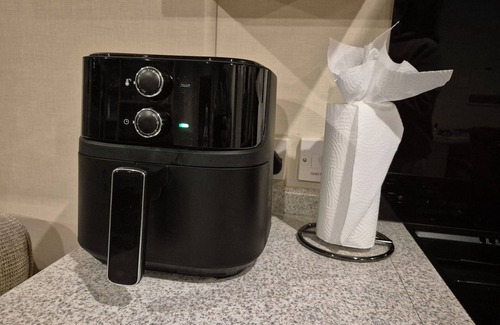 Ringwood House | Peaceful and fun family stay with entertainment, swimming and more. Dogs welcome