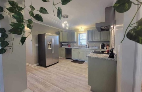 North Belmont House | Peaceful Belmont Ranch 4BD/2BR