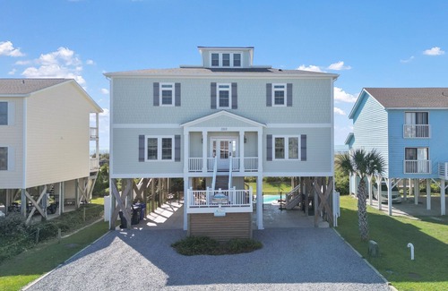 Holden Beach House | "Peaceful Breezy Feelin" is a 6 Bedroom, 6.5 Bathroom Oceanfront Home w/Private Pool, Elevator!