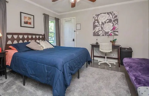 Willow Meadows/Willowbend Area Apartment | PEACEFUL BRIGHT GEM w/Priv. PATIO near Med. Center